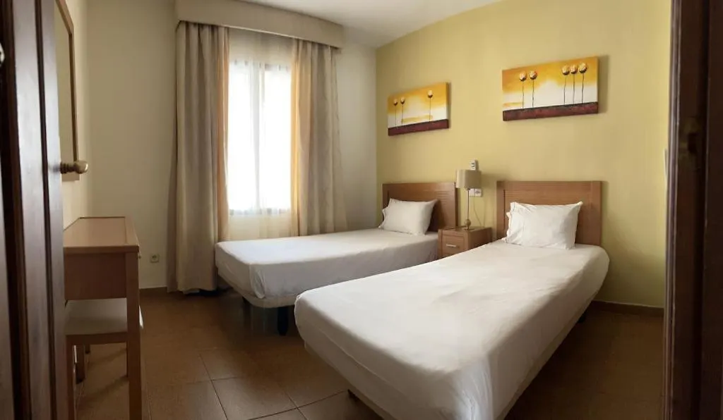 Riviera Del Mar Apartment 3*, Sitio de Calahonda Spain